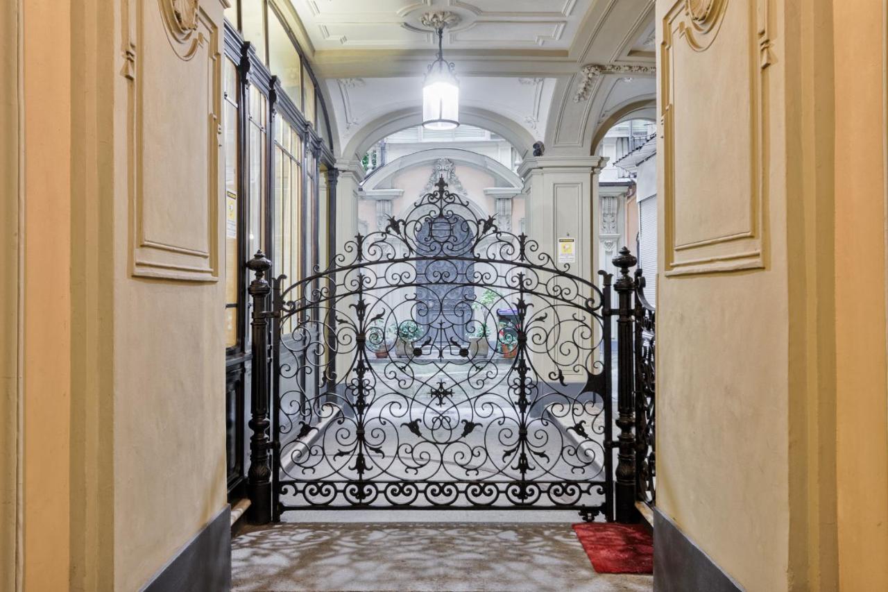 Acadamis -Il Rifugio Dei Mercanti- Piazza Castello Turin Luaran gambar