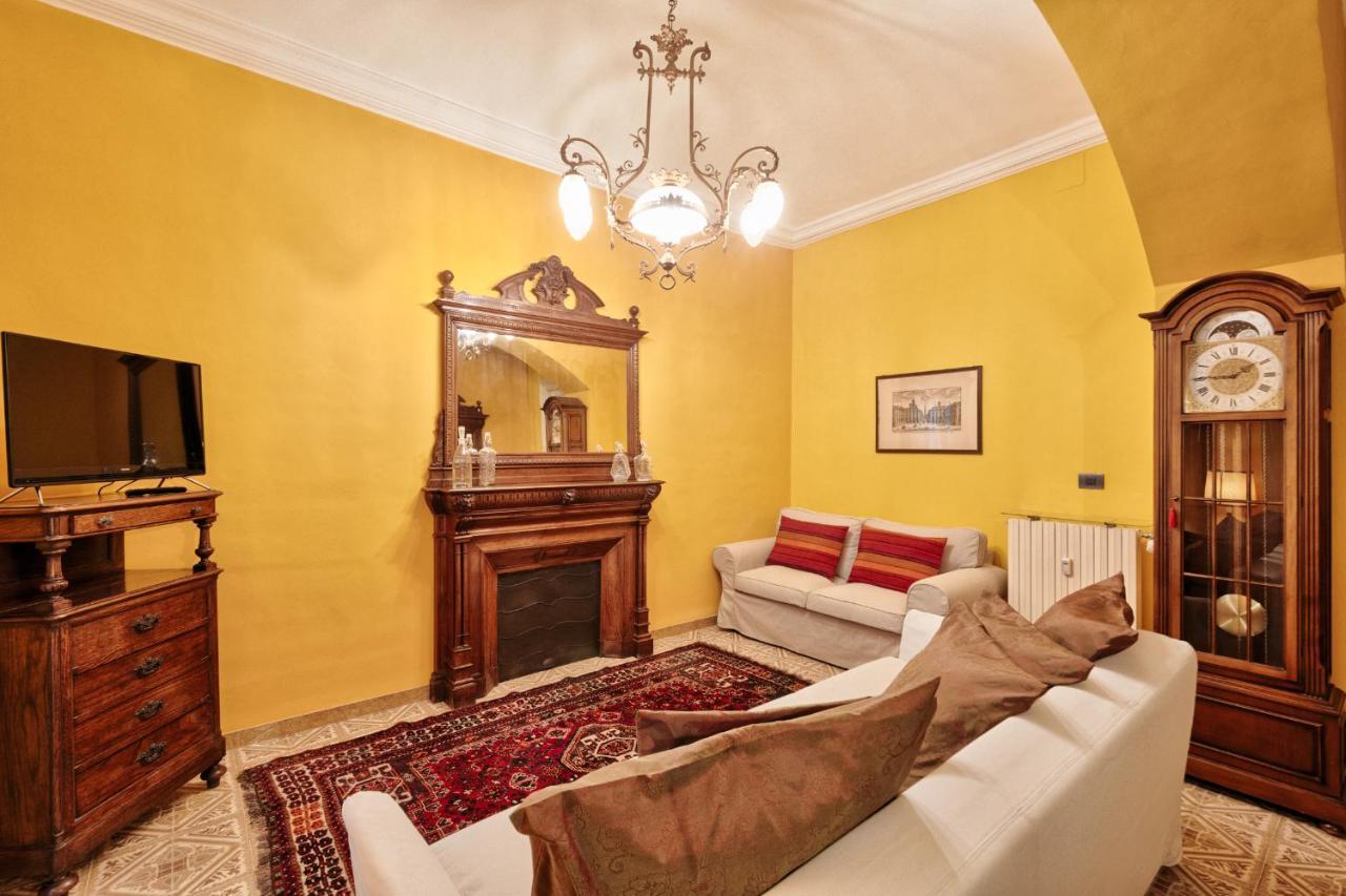 Acadamis -Il Rifugio Dei Mercanti- Piazza Castello Turin Luaran gambar